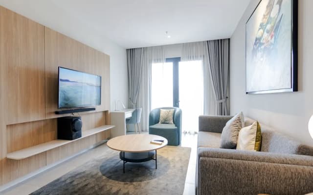 Le Places ZENITY Apartment District 1 - photo 2