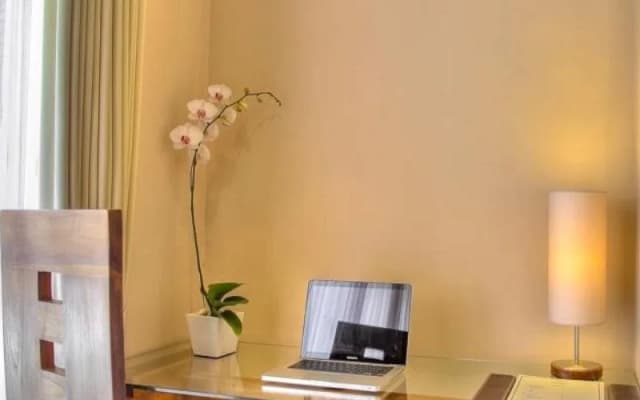 Balcony Living Apartment - photo 2