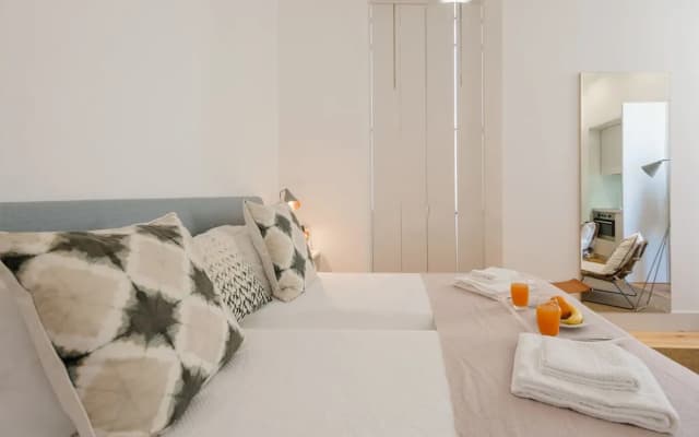 JOIVY Chic studio w/city view in Santa Catarina, 10mins from São Bento Palace - photo 4