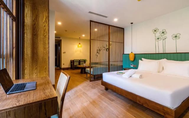 Sea Breeze Condotel Danang - photo 2