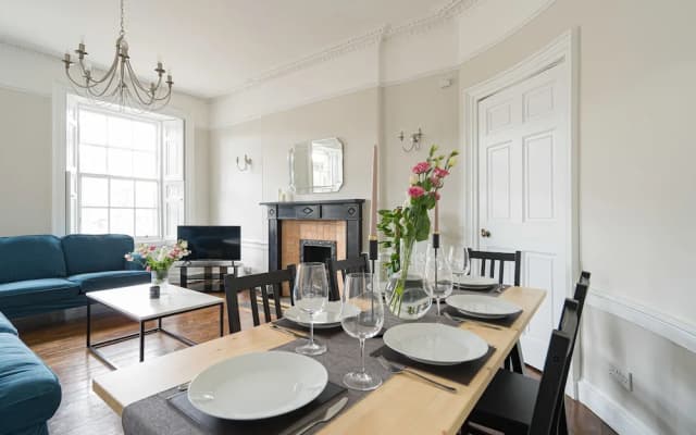 Warriston Crescent Apartment - photo 4