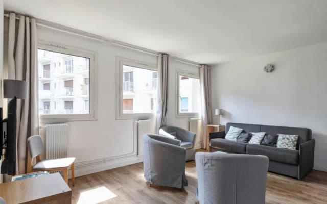 Sunny & quiet 2br near the Eiffel Tower Invalides Beaugrenelle Welkeys - photo 2