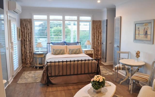 Sailaway Beach House - photo 2