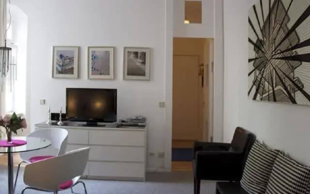 Ber.Ho. Apartments Kollwitzplatz - photo 3