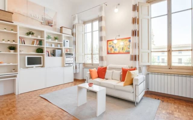 Guesthost - Piazza San Marco Studio Flat - photo 2