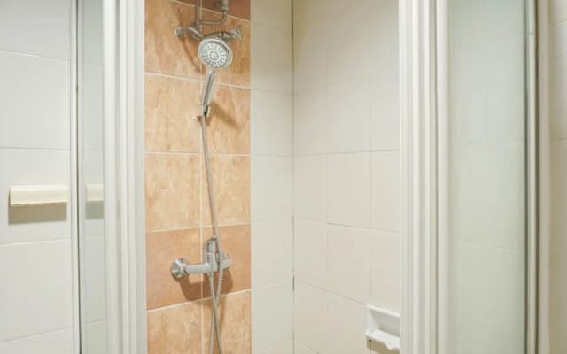 Great Choice And Comfy 2Br Apartment Thamrin Residence - photo 2