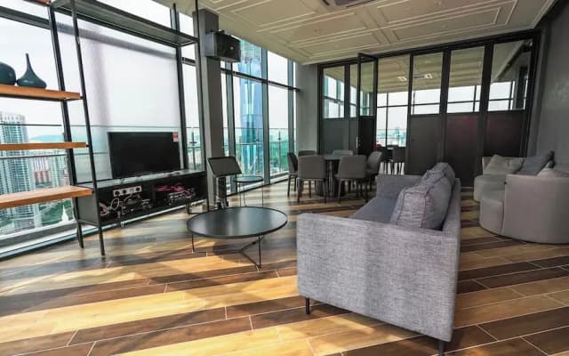 Ceylonz Suites by Mana Mana - photo 2