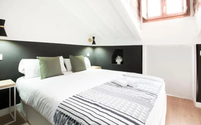Dobo Homes Redondilla Apartment - photo 3