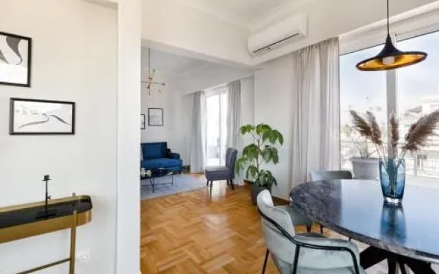 Elegant Luminous 3BD apartment in Kolonaki - photo 4