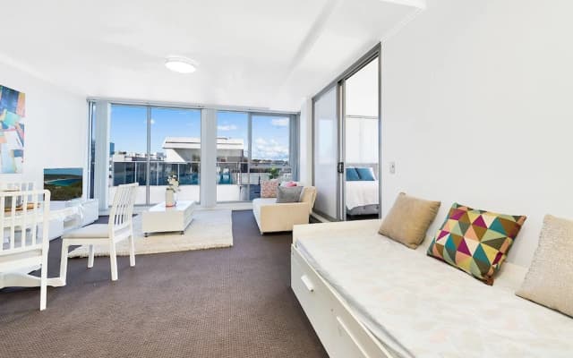 Contemporary Apartment Living - photo 4