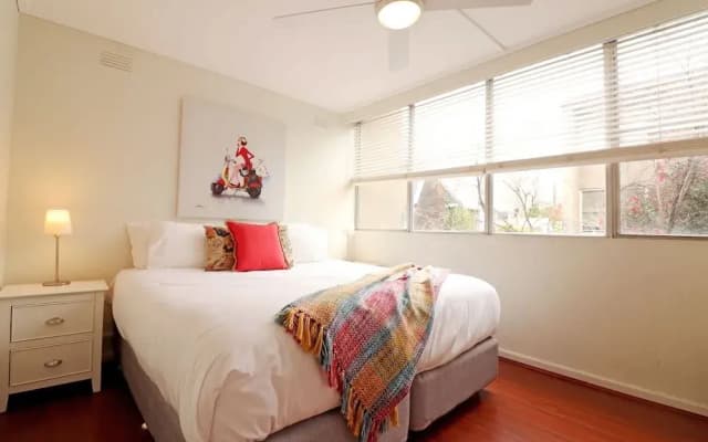 Colour Pop Fitzroy - Pets, Parking, Balcony, 3bdrm - photo 5