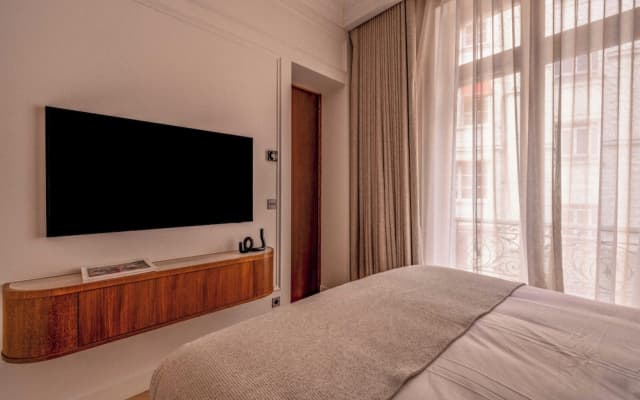 Luxury A/C Apt - 6p/3bdr - Arc de Triomphe - photo 4
