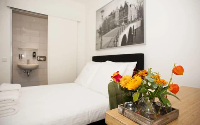 I Hotel - photo 3