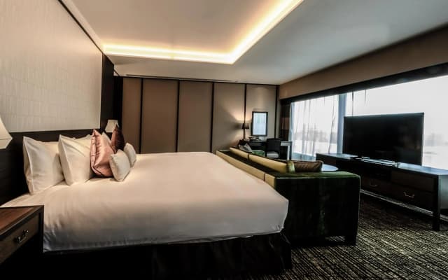 Allamanda Aoyama Hotel - photo 4