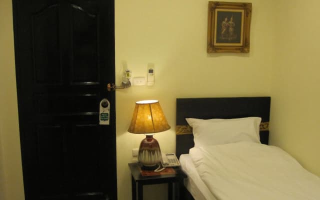 The Bang Khun Phrom Suites - photo 5