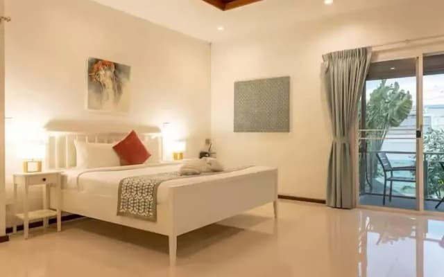 UltimateTropicalGetawayPrivatePoolV153 - photo 2