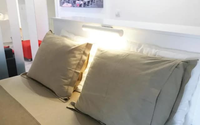 Apartamento atico en Puerta del Sol - photo 2
