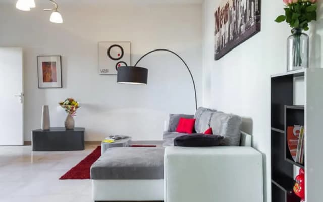 Le Grand Hotel -F2, Face Vieux- Nice, Terrasse, Ascenseur, Climatisation, Terrace - Nice City Center - photo 2