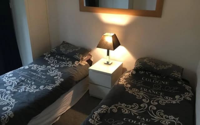 E2 Apartments - photo 3