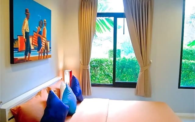 Kamala Regent 2 bedrooms Pool Access Apartment - photo 2