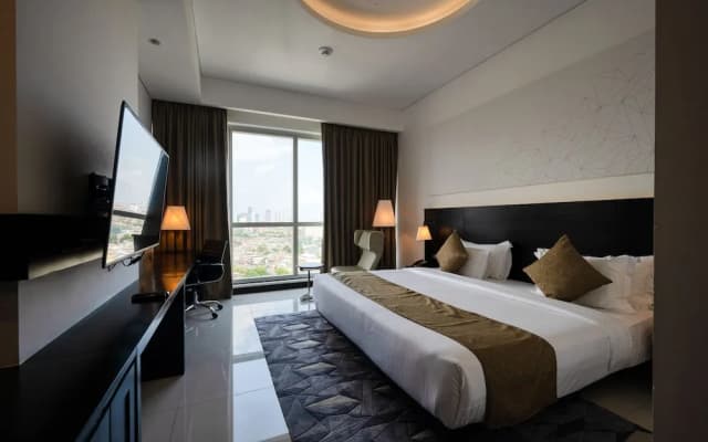 Orion City Hotel - photo 2