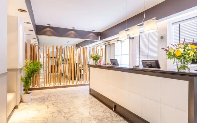 Sure Hotel by Best Western Paris Gare du Nord - photo 2