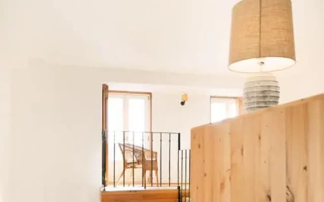 Old Town Deluxe Duplex Suite - photo 2