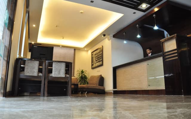 Hotel Blue Stone - Nehru Place - photo 2