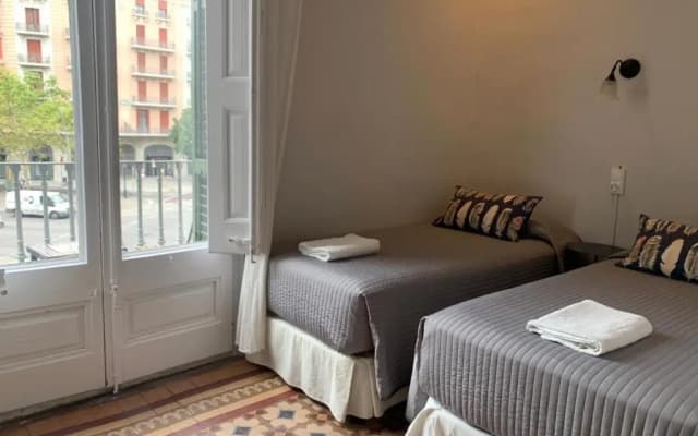 Casa Consell Gran Via Guest House - photo 4