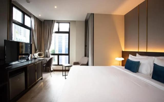 SAM E Hotel Bangkok Sathorn - photo 4