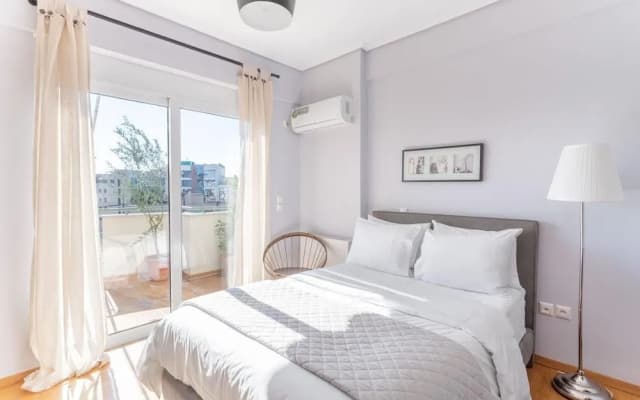 Penthouse w Acropolis View & Parking - photo 3