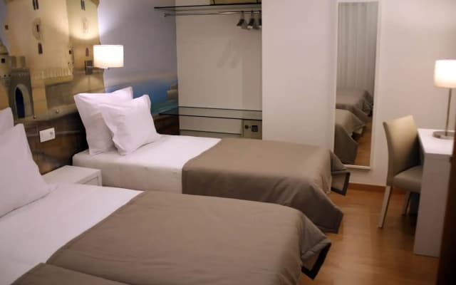 Lisbon Style Guesthouse - photo 3