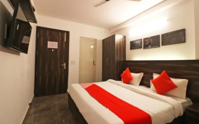 OYO 48708 Om Palace - photo 2