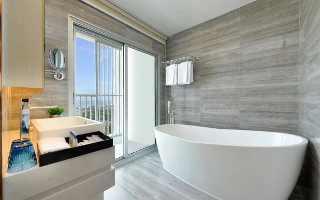 Centre Point Prime Hotel Pattaya - photo 3
