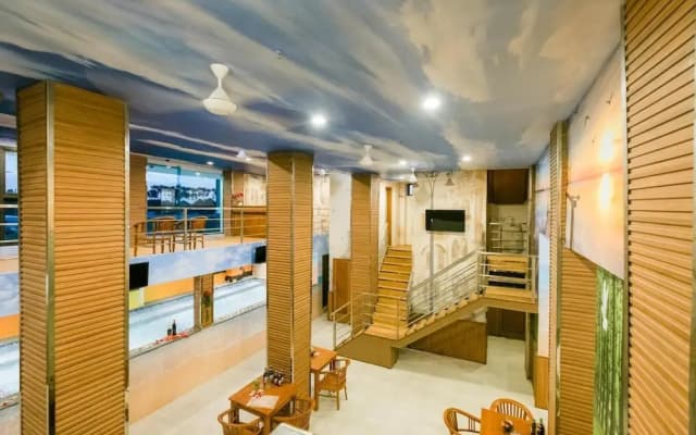 Caroline Hostel - photo 2