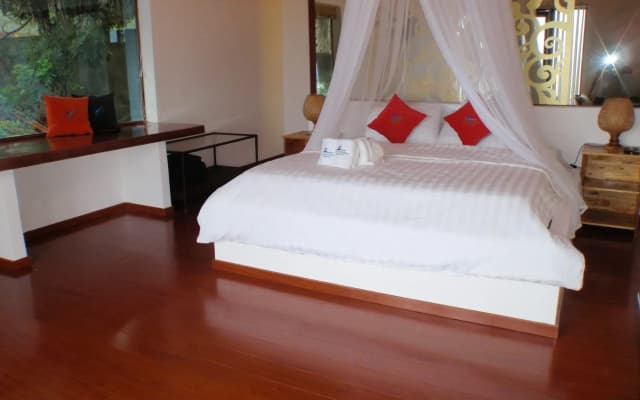 Rocks Beach Boutique Bungalows - photo 4