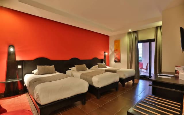 Red Hotel - photo 3