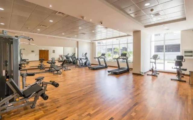 Pure Living - Beautiful 1BR With View of Burj Khalifa - photo 5