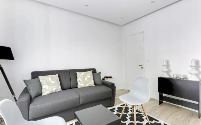 Pick A Flat's Menilmontant Pyrenees - photo 3
