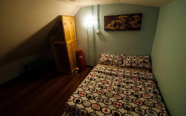 Eat - Ting Cafe and Hostel - photo 2
