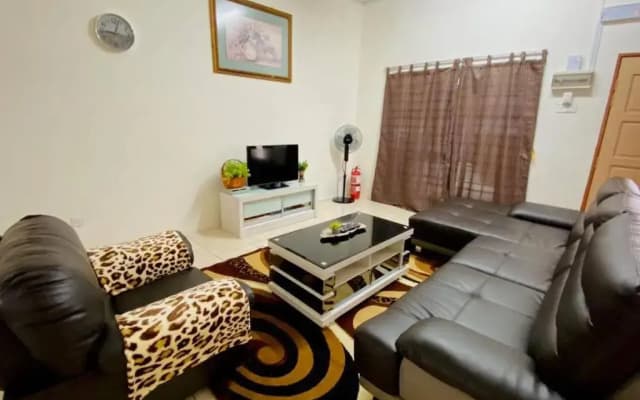 LILY VACATION HOME at CAMERON HIGHLANDS - 13 PAX,FREE WiFi w CARPORCH - photo 4