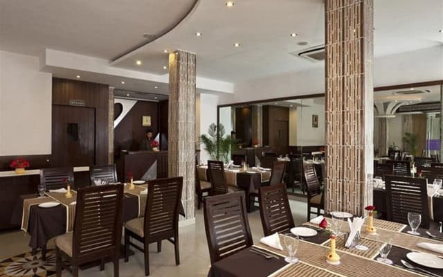 Hotel Saptagiri - photo 5