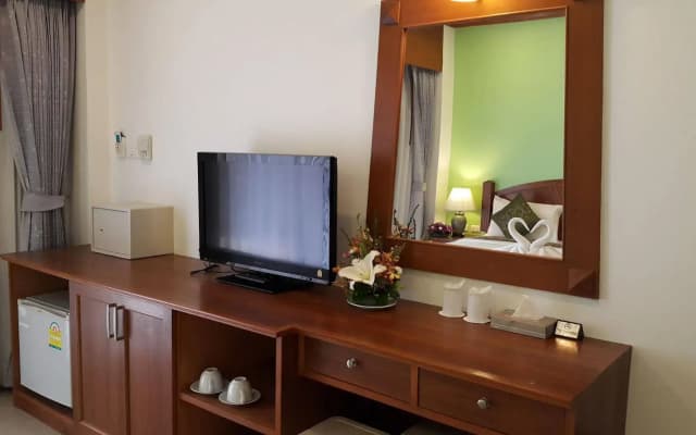 MT Hotel Patong - photo 5