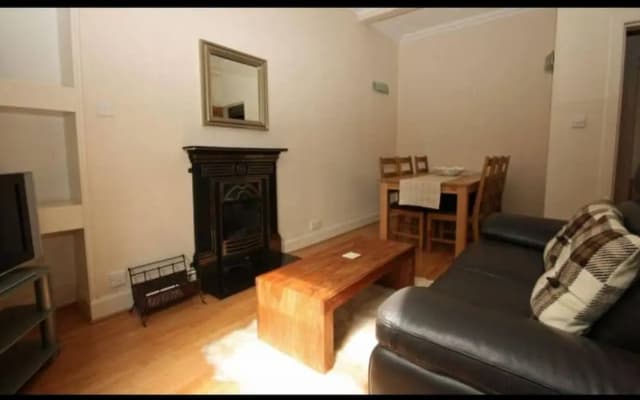 Central Waterfront Flat With Great Views - photo 4
