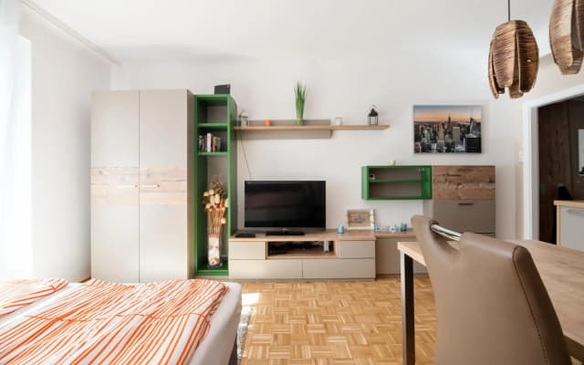 Cosy apartment near VIC (UNO City) - photo 2