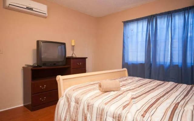 The Laurels Vacation Home - photo 4