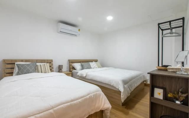 Cozy Home in Chiang Mai's Old City @550m to Prasingh Temple - photo 4
