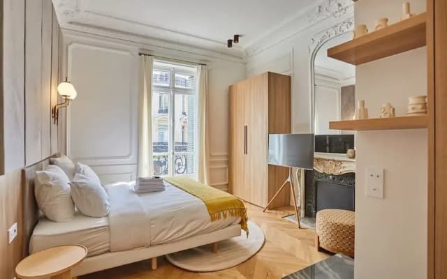 4 Rooms Apartment Opera Vendome - photo 3