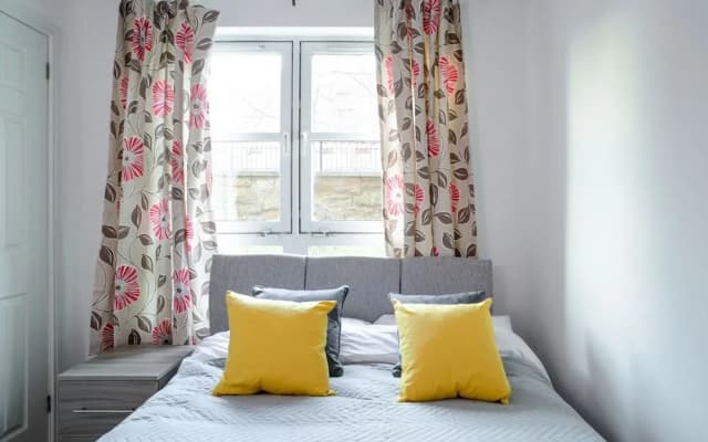 Charming Edinburgh Apartment - photo 5