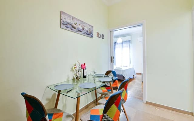 Athenian sunny apartment - photo 2
